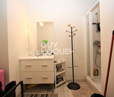 Location : STUDIO au CHATEAU DE LA MOTTE SANGUIN - PARKING - Photo 4