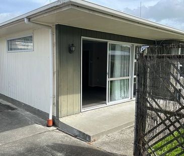 Sunny private unit close to city - Photo 6