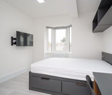 1 bedroom in a flat share to rent - Photo 6