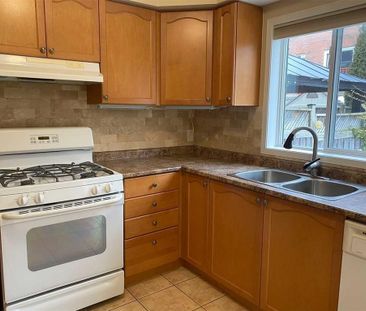 For Lease - 97 Gail Parks Crescent, Newmarket, Ontario - Photo 6