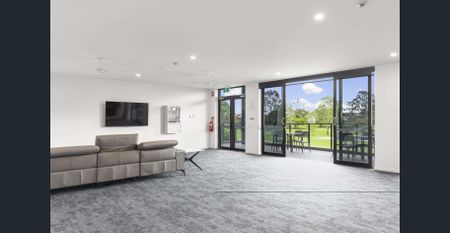 Perfectly executive residence with bbq, pool, function room and gym onsite - Photo 3