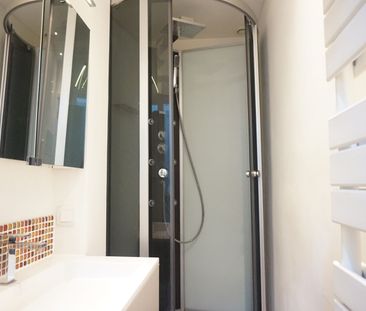 T2 meublé de 47,20 m2 , rue Barthélémy Delespaul réf G192 - Photo 2