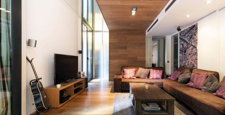 Luxurious 2 Beds Apartment with views on a square of the Gothic Quarter - Photo 5