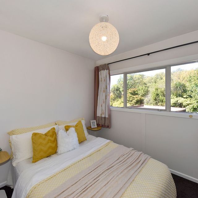 Charming 2BR Townhouse close to the University - Photo 1