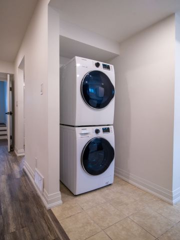 For Lease - 47 Limestone Crescent Unit# Lower, Whitby, Ontario - Photo 3