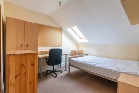 6 bed maisonette to rent in Myrtle Grove, Newcastle Upon Tyne, NE2 - Photo 3