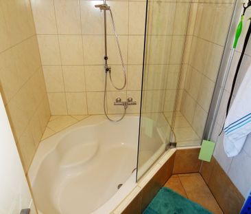 Wunderschöne, moderne Mietwohnung mit Klimaanlage, Carport, Gemeins... - Foto 1