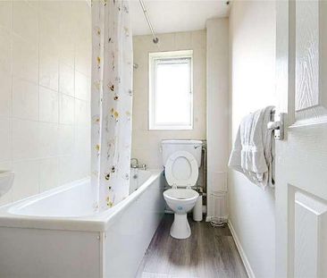 Larmans Road, Enfield, Greater London, EN3 - Photo 3