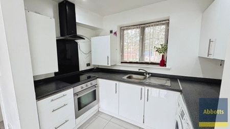 Hunters Ride ,Martlesham Heath - Photo 4