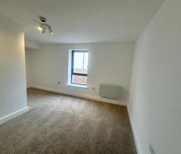 2 bedroom property to rent - Photo 1