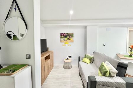 TWO-BEDROOM APARTMENT – TORREVIEJA - Photo 4