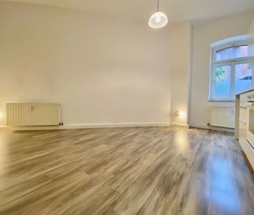 WG- geeignete 2- Raum- Wohnung mit Einbauküche - Foto 1