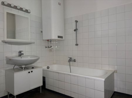 Helle 53 m² Wohnung mit Loggia & Küche - Befristung 5 Jahre - Photo 4