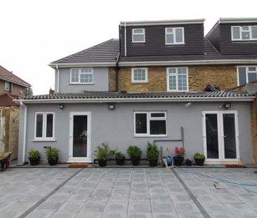 1 bedroom Property to rent - Photo 5