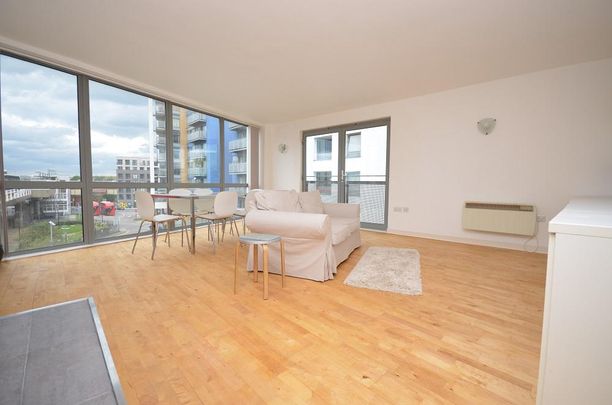 2 bedroom flat to rent - Photo 1