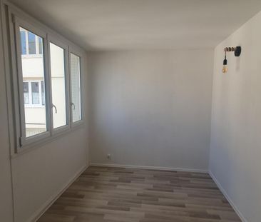 Location Appartement 4 pièces 67m² CHAMBERY 73000 - Photo 3
