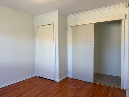 Big Family for a Big House - Photo 2