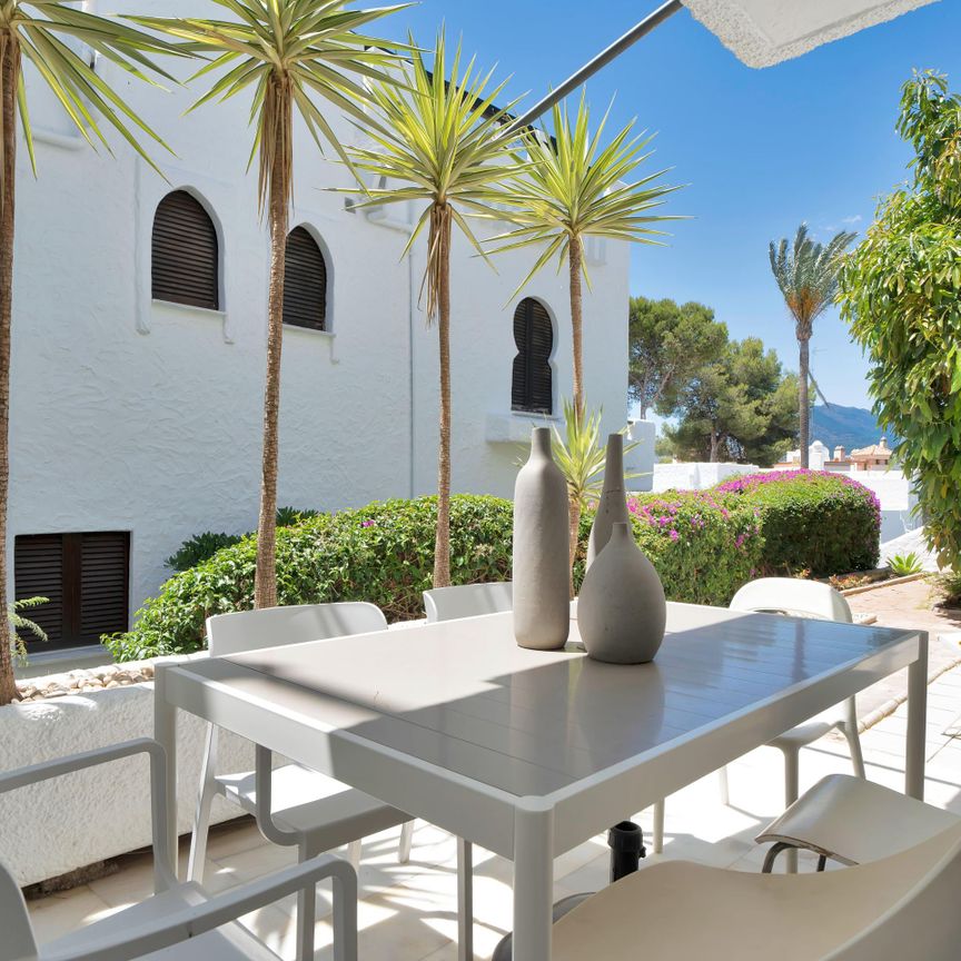 Duplex en alquiler en Nueva Andalucia, Marbella - Photo 1