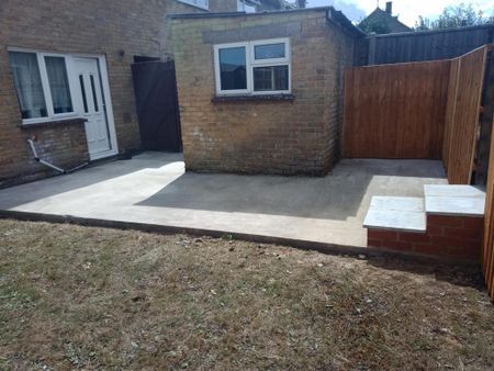 3 bedroom end of terrace house to rent - Photo 5