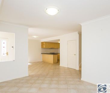 Townhouse in sought-after Innaloo location! FIRST HOME OPEN SATURDA... - Photo 2