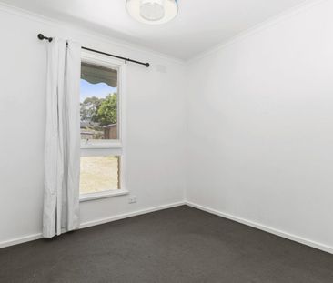 Relaxed Living Close to Shops, Parks, and Schools - Photo 5