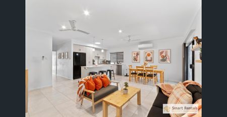 Modern Family Living on Daydream Circuit - Photo 3