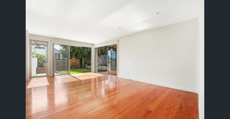 Large family home in a superb location - Photo 2