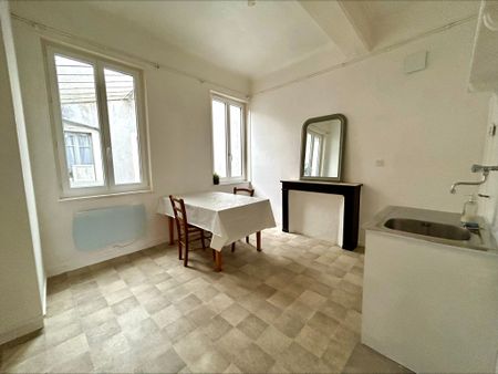 Location Appartement 4 pièces 87m² VERDUN SUR LE DOUBS 71350 - Photo 2