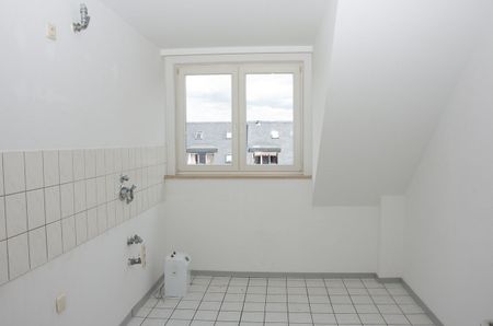 - Große Galeriewohnung mit Parkett - Bad mit Wanne und Dusche - Photo 4