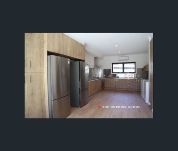 New generation studio living - at its best! Private bathroom, utili... - Photo 3