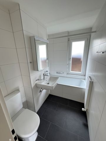 2.5 Zimmer, 65 m², 1. Stock - Photo 2