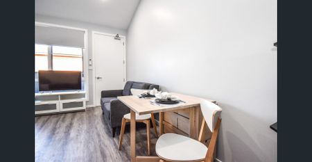 Low Maintenance Fully Furnished - Photo 3