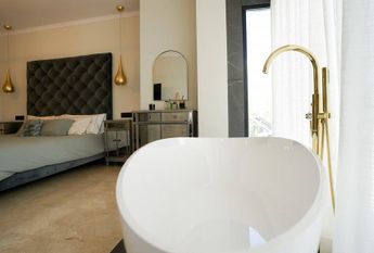 6 bedroom luxury Villa for rent in Benahavís, Spain