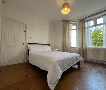 4 bedroom semi-detached house to rent - Photo 5