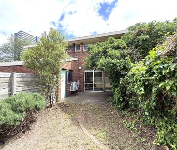 Cosy 2 Bedroom Townhouse - Parkville - Photo 1
