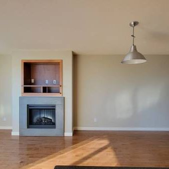 2 Bed 2 Bath with AMAZING UNOBSTRUCTED VIEWS! - Photo 1