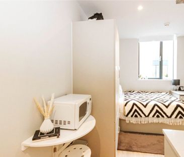 Grove Road, - Photo 3