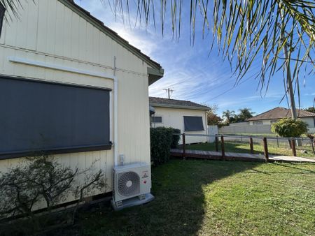 2 BEDROOM HOME READY TO LEASE NOW! - Photo 5