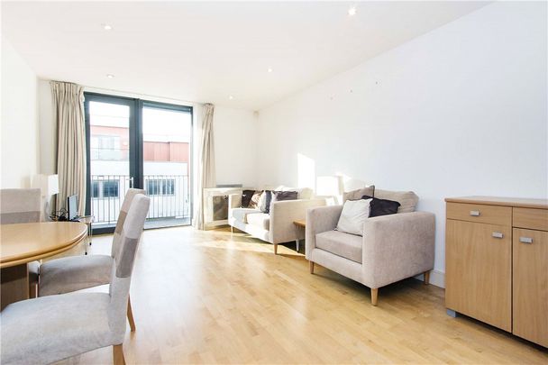 City Walk, London, SE1 3DF - Photo 1