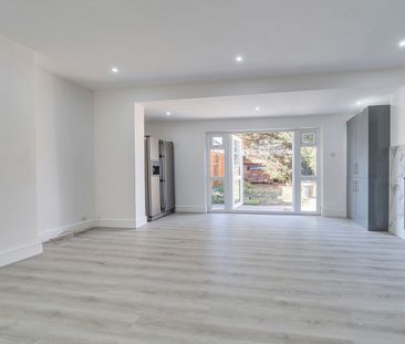 Caithness Road, Mitcham, Surrey, CR4 - Photo 2