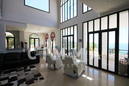 4 room luxury Villa for rent in Altea, Spain - Photo 2