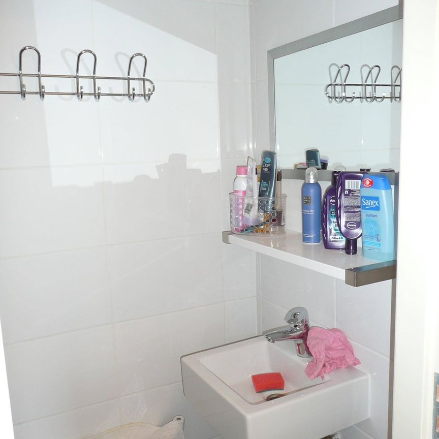 Te huur: Reageren per mail. - Photo 1