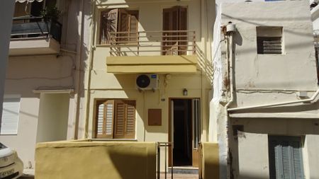 Ενοικιάζεται μονοκατοικία μεζονέτα ιδανική για φοιτητές κέντρο Ηράκλειο Κρήτης - Φωτογραφία 2
