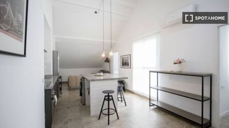 2 room luxury Flat for rent in Valencia, Spain - Photo 5