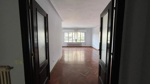 Piso de alquiler en Calle Telesforo Cuevas, 1, Plaza de América - Foto 1