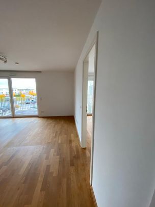 2 Zimmer Wohnung, Tiefgarage, Balkon, Aufzug - Photo 1