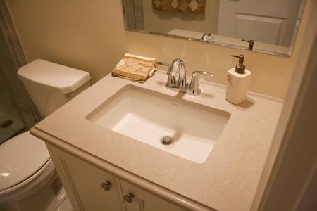 For Lease - 3326 Carding Mill (M Flr) Trail Unit# Main Floor, Oakville, Ontario - Photo 3