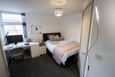 8 bedroom house to rent - Photo 5