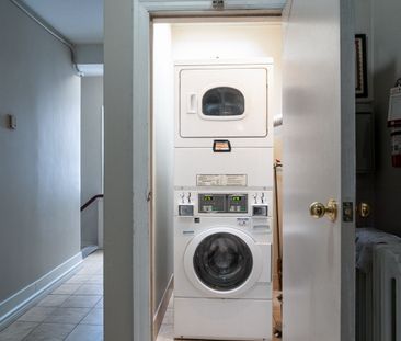 For Lease - 133 Fifth Street Unit# 2, Toronto, Ontario - Photo 4