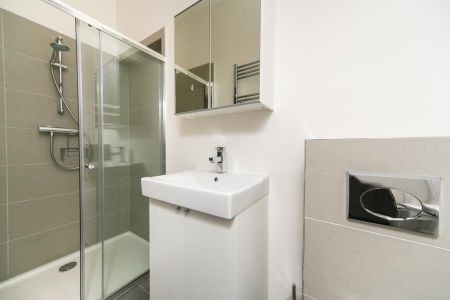 4 Bedroom Flat To Let - Photo 5